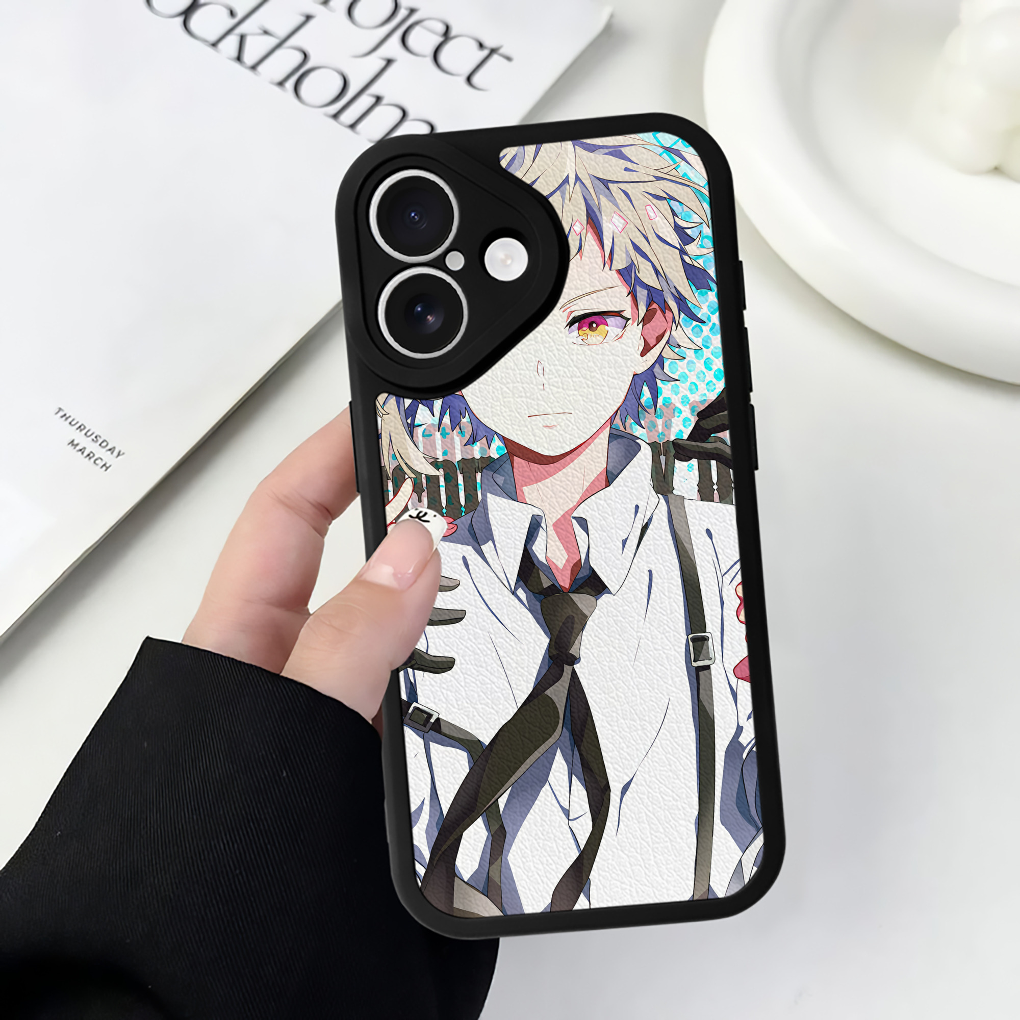 （画像用） 文豪ストレイドッグス Bungo Stray Dogs 【iPhone 16シリーズ対応】シリコンスマホケース（レザー調） 材質：シリコン